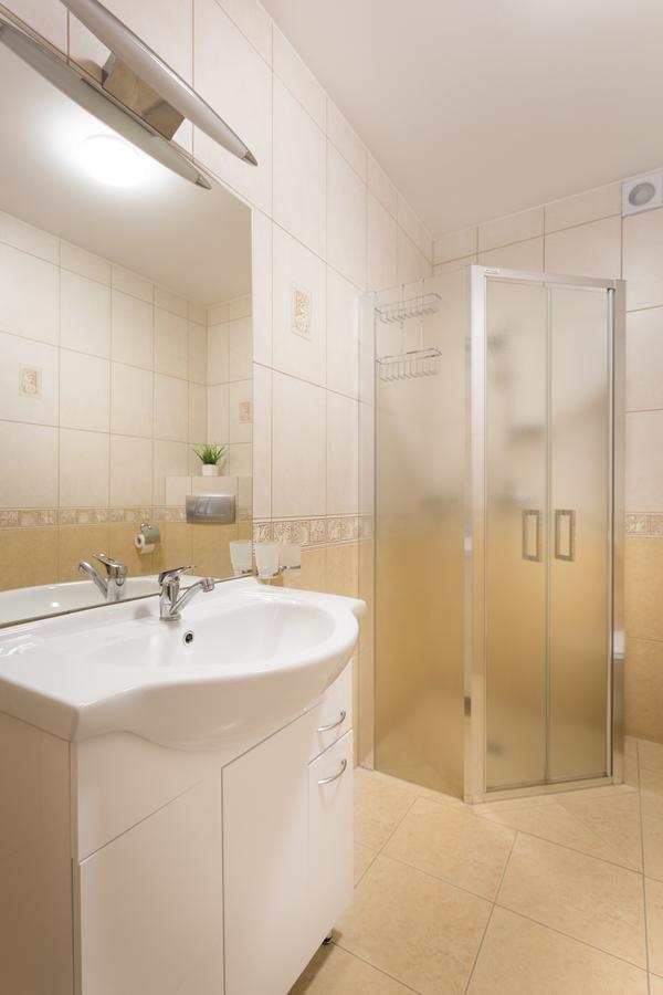 Olymp 114 I 120 Z Basenem, Sauna I Jacuzzi W Cenie * Kolobrzeg